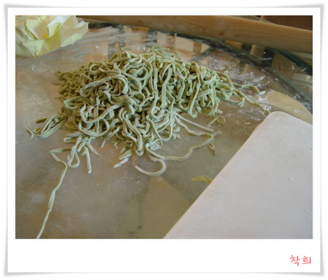 녹차칼국수 이미지